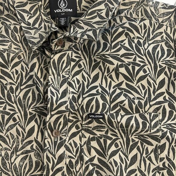 Volcom Black and Tan Leaf Pattern Shirt - Picture 3 of 4